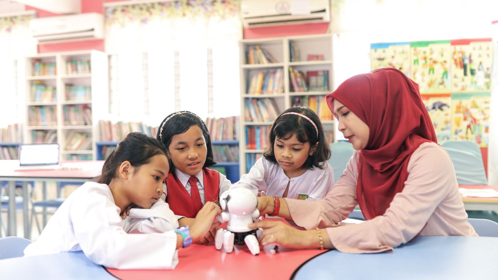Kegiatan Konseling Siswa di Cekolaku